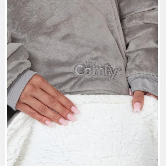 The Comfy Gray Sherpa Hoodie - Picture 3 of 5